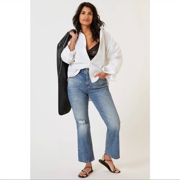 ANTHROPOLOGIE Pilcro Ripped Flare Jean Distressed Blue Plus Size 32 Tall NWT - Picture 2 of 15